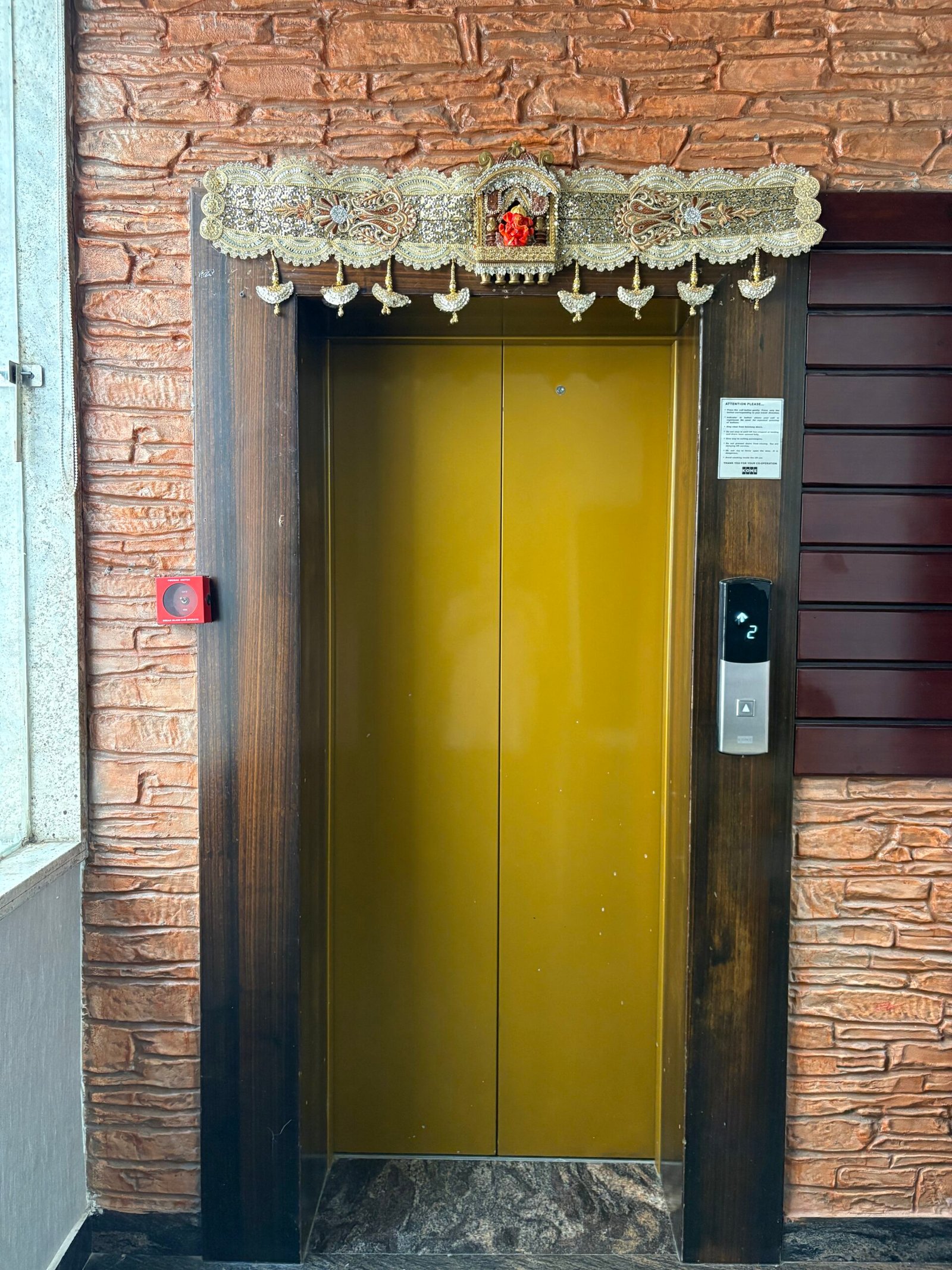 Sindoori Ganesh ji toran 40" - Image 4