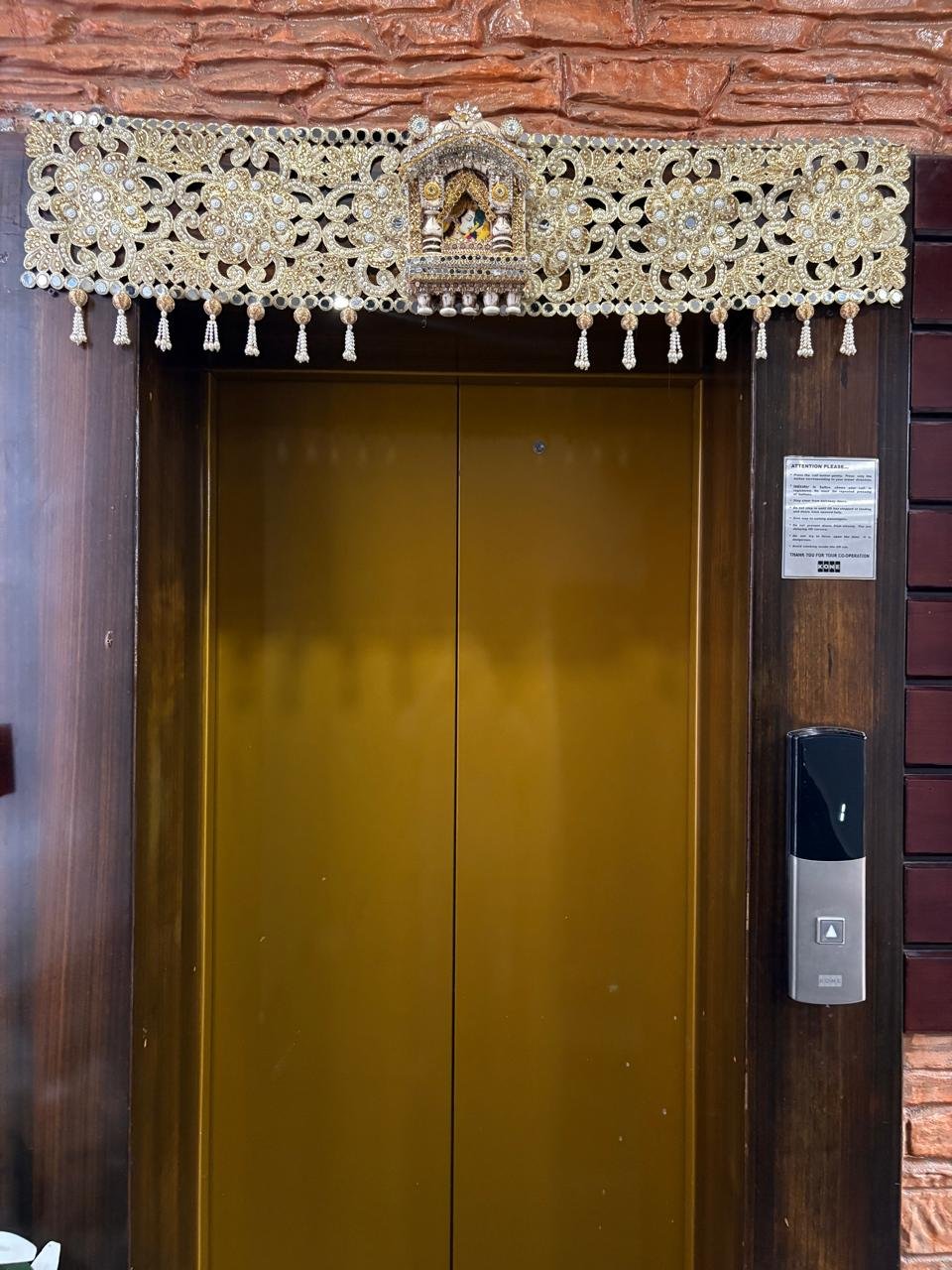 Radha krishna toran 40’’ - Image 3