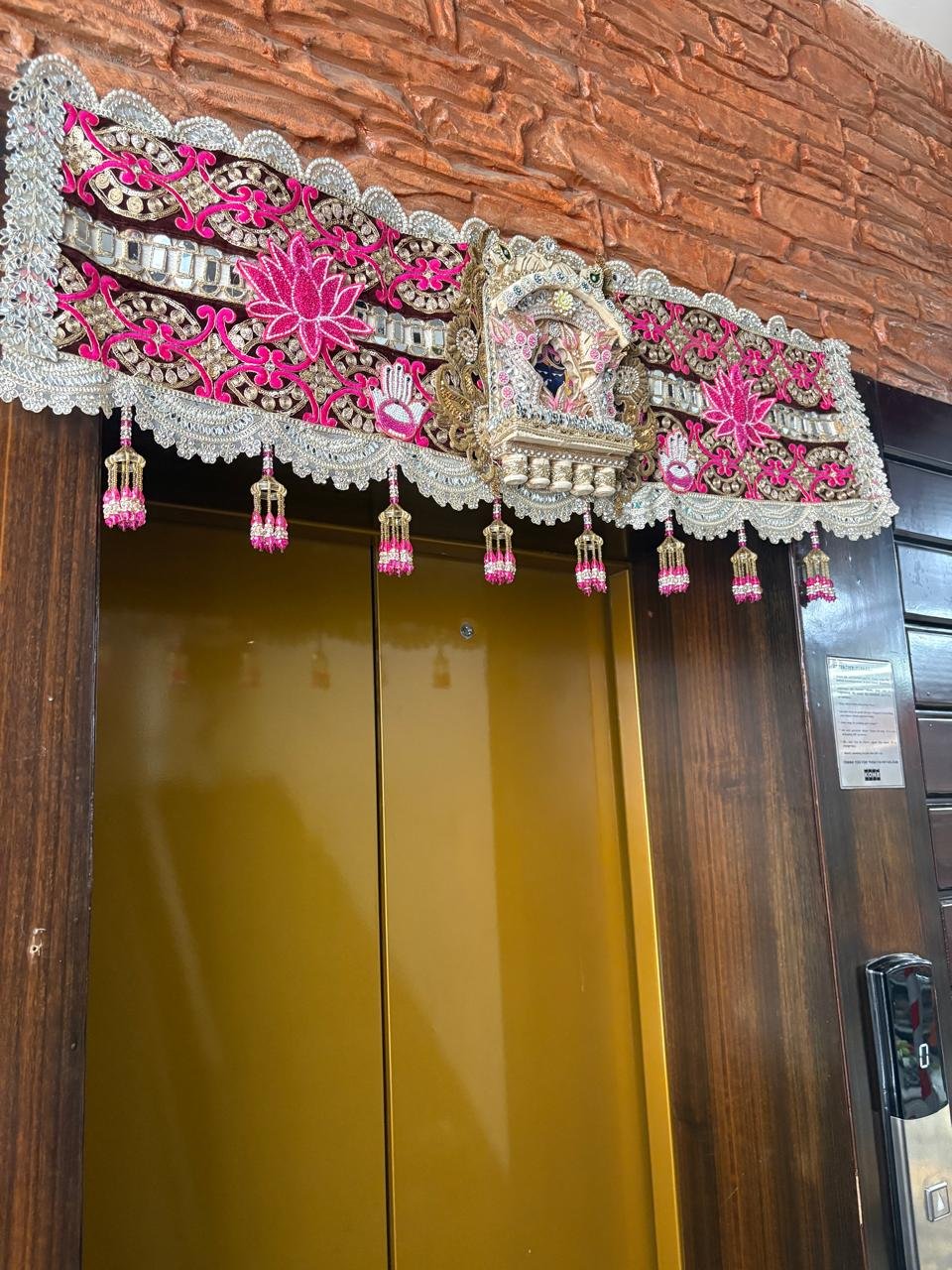 Pink theme shree ji toran 40’’